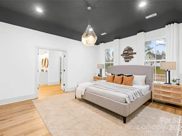 5147 Star Magnolia Ct, Clover, SC 29710