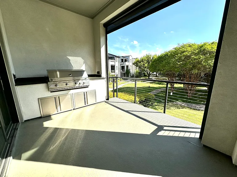 6108 Preserve Dr — Photo 11