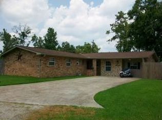 970 Travis St, Vidor, TX 77662