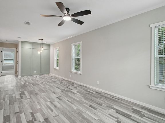 4th image of 848 S 11th St