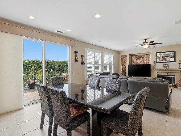 344 Plaza Los Osos — Photo 7