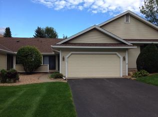 2003 28th Ave NW #103, New Brighton, MN 55112