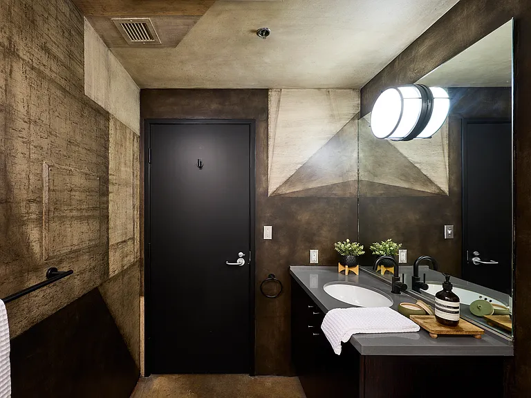 1855 Industrial St #421 — Photo 30