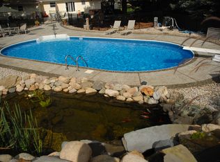 1887 W F Ave, Kalamazoo, MI 49009