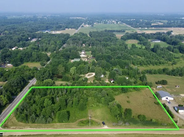 9653 52nd Ave, Allendale, MI 49401