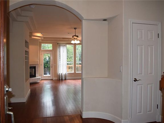 2nd image of 14905 Calaveras Dr