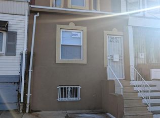 3209 N American St, Philadelphia, PA 19140
