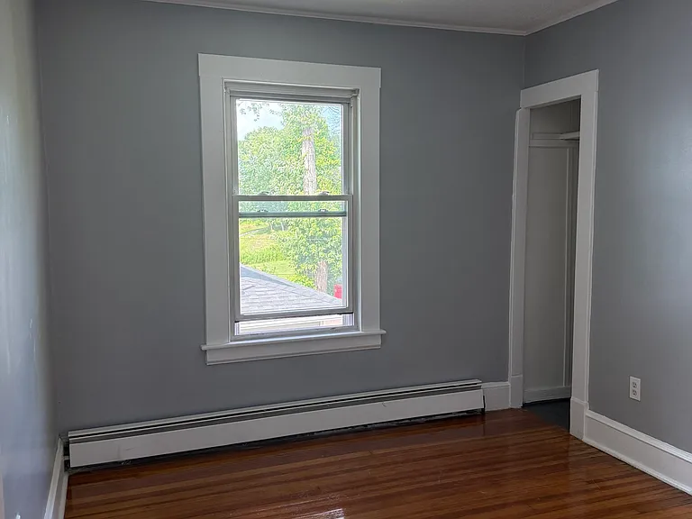 231 N Main St — Photo 8