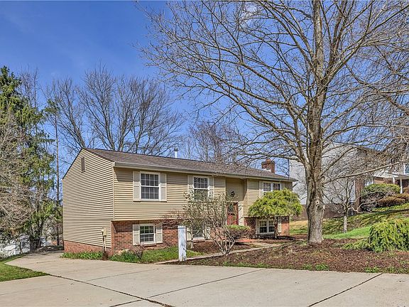 2nd image of 118 Wiltshire Cir