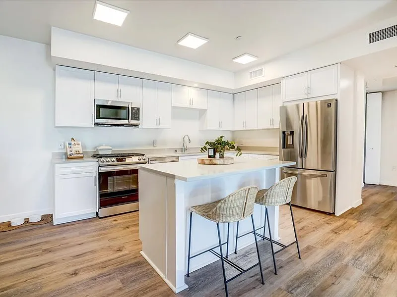 Cortona Point Apartments — Photo 1