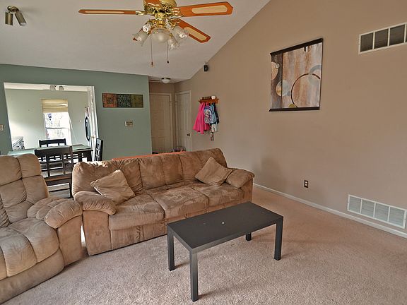 2nd image of 3671 Riverwood Dr