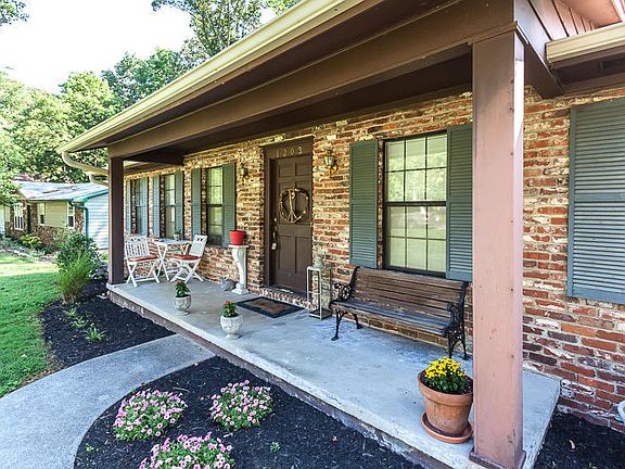 5th image of 1203 E Woodshire Dr