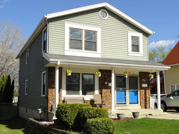 3872 S Whitnall Ave, Milwaukee, WI 53207