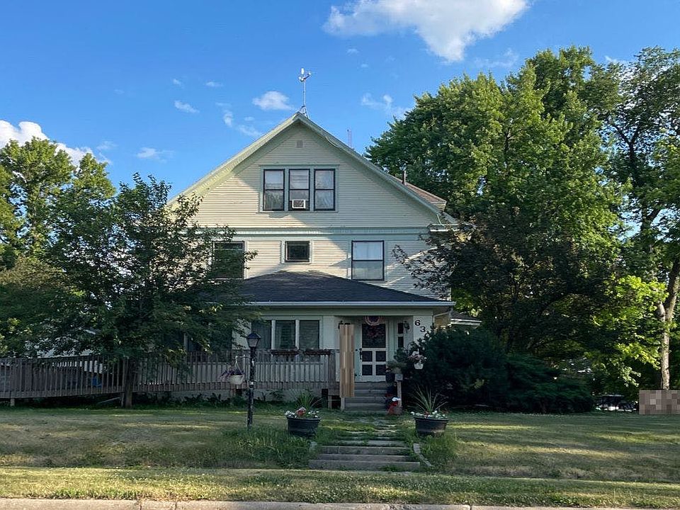 1st image of 630 2nd Ave