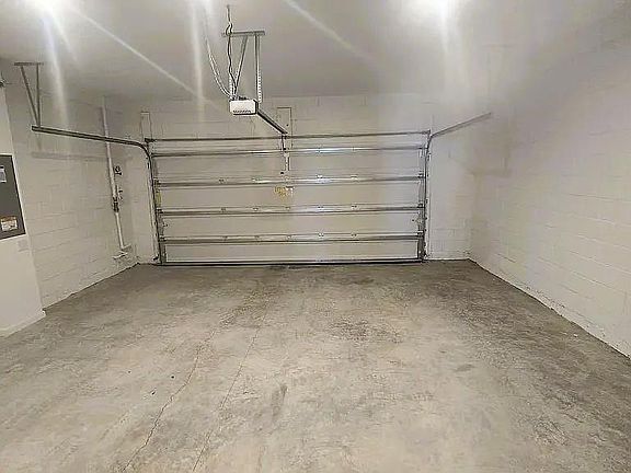 4th image of 7774 CLOVE HITCH WAY