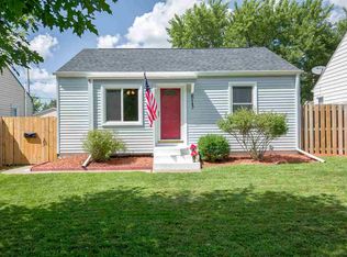 813 21st Ave, Moline, IL 61265