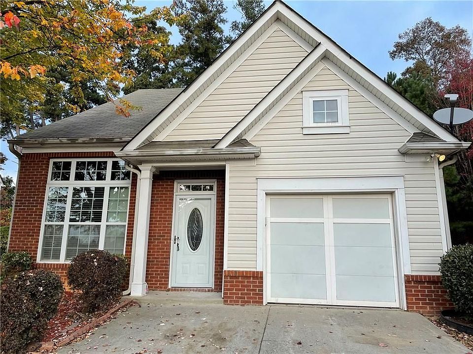 1st image of 2792 Briaroak Dr