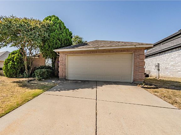 3rd image of 1740 Cedar Tree Dr