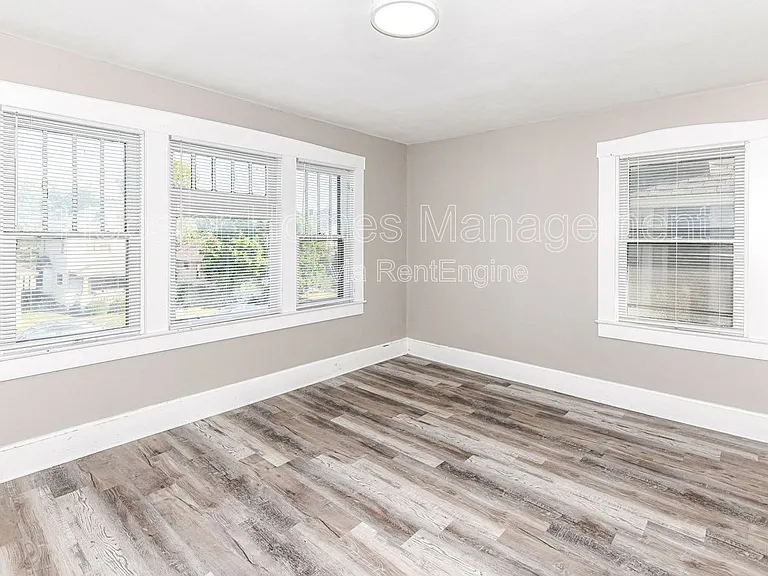 3848 N Capitol Ave — Photo 27