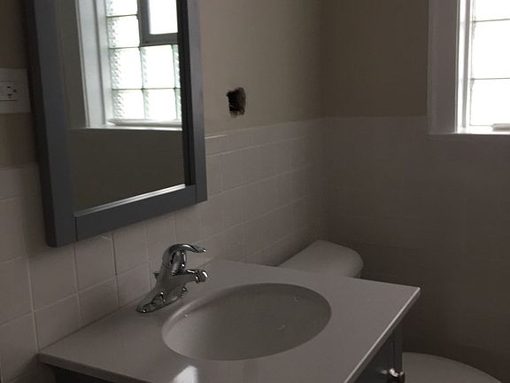 5th image of 4739 Washington St APT 2