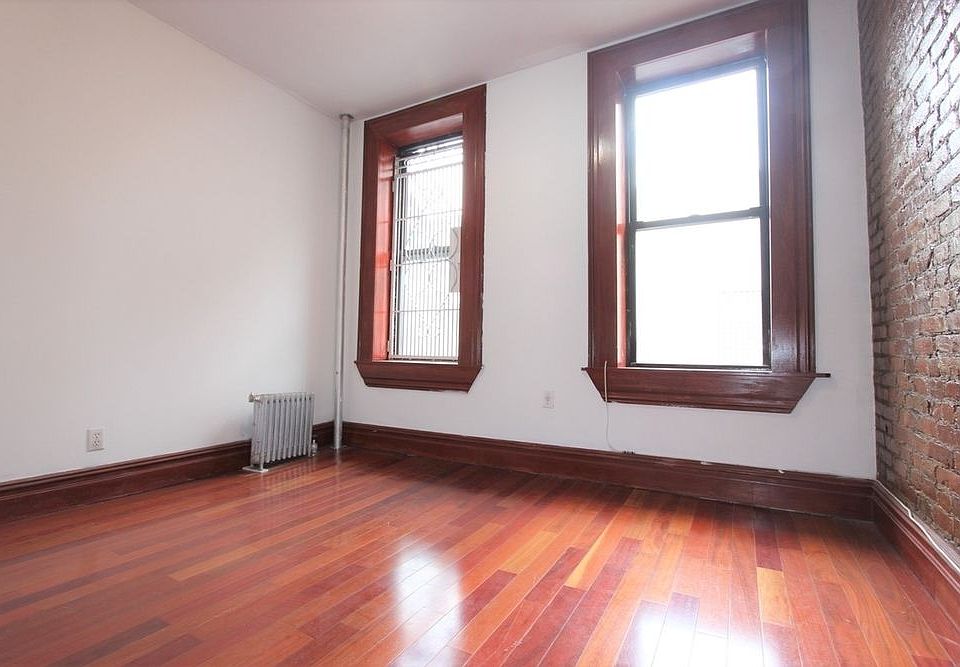 1st image of 144 W 109th St APT 4E