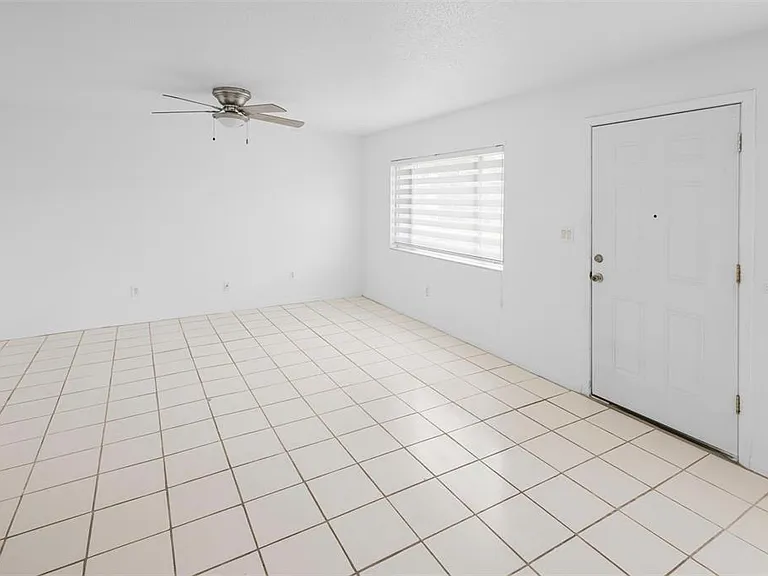 1834 Bough Ave #1 — Photo 6