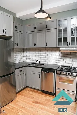 Rented by EXR | media 8