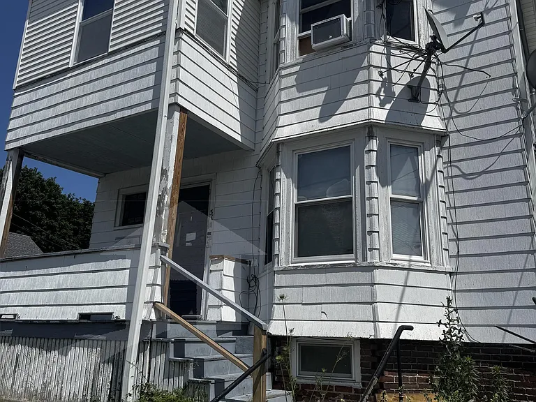 30 Hume Ave — Photo 10