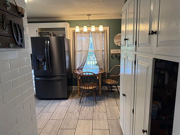 4th image of 739 Devonshire Dr