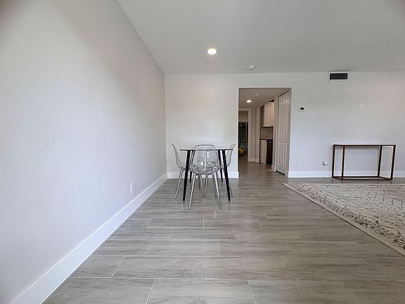 5th image of 2202 NE 36th Street #17