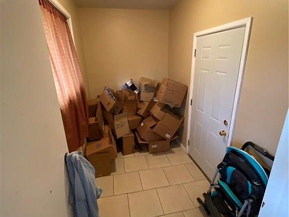 4th image of 7323 E 50th St