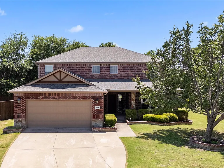 821 Westwood Ct — Photo 5