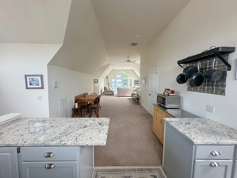 3 E Beach Dr #3 — Photo 9