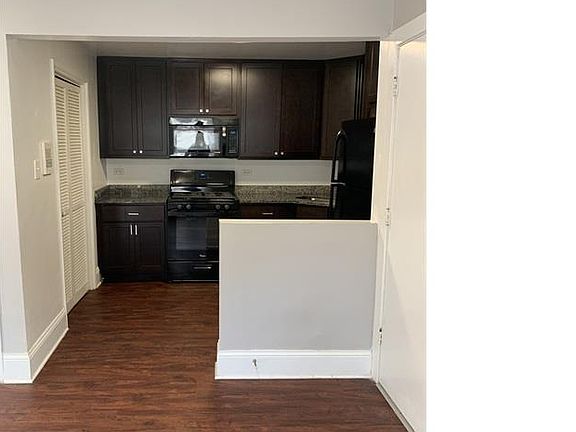 2nd image of 7427 S Yates Blvd Unit 1W