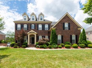 4003 Tillingmere Cir, Matthews, NC 28104