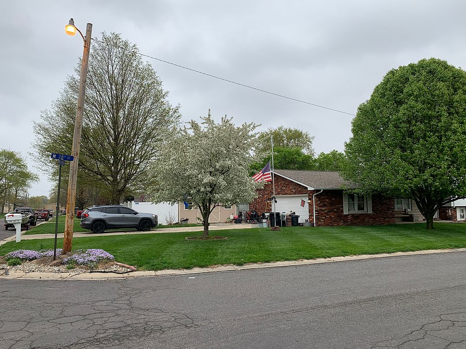 2nd image of 1405 28th St