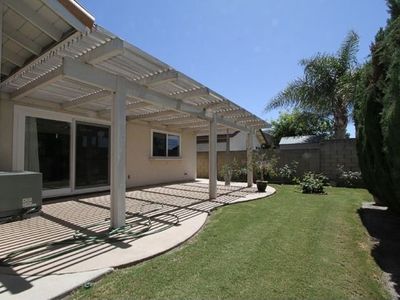 15611 Whiteoak Ln, Huntington Beach, CA, 92647