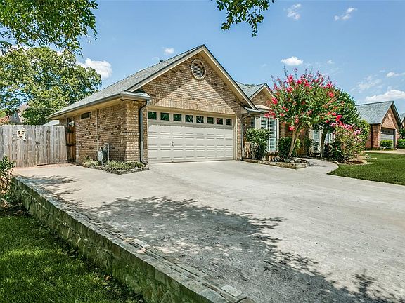 3rd image of 3315 Fox Glen Dr