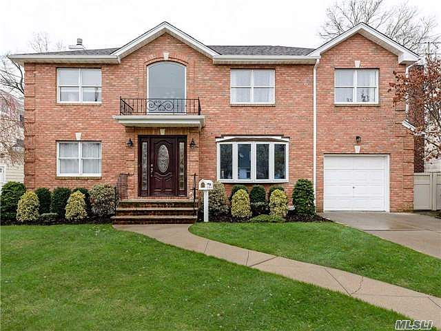 1st image of 97 Nassau Dr