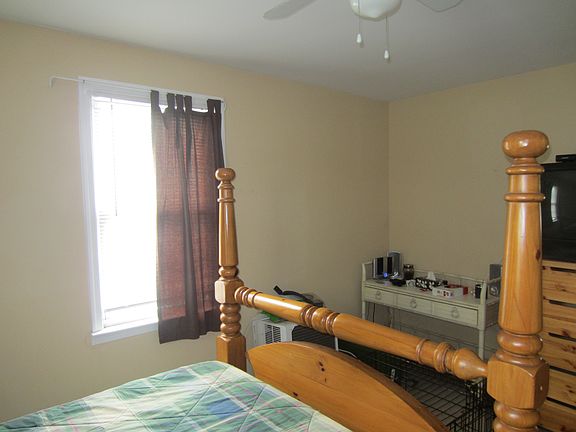 5th image of 65 Smith Ave