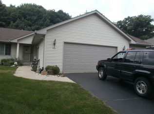 1561 Wagonette Dr, Rockford, IL 61108