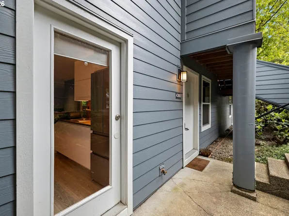 4360 SW Dickinson St #35, Portland, OR 97219