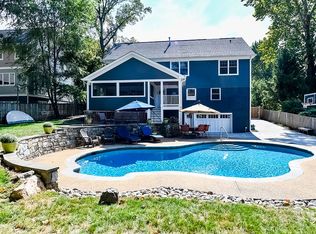 6716 Danforth St, Mc Lean, VA 22101