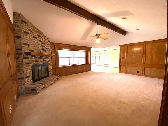 3rd image of 108 Daffodil St