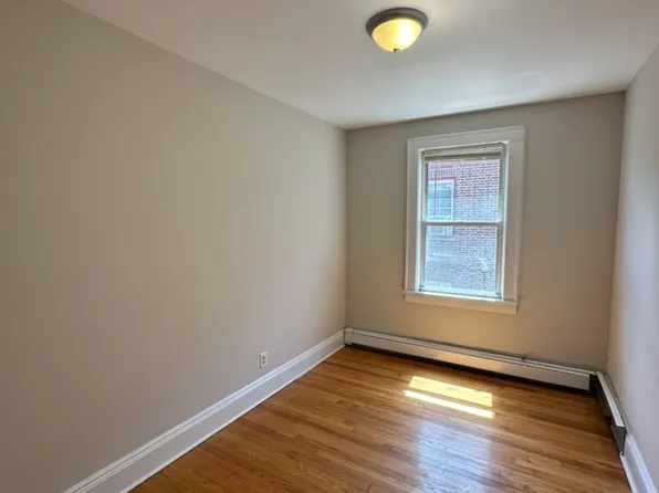 796 Inwood Terrace image 6 of 6