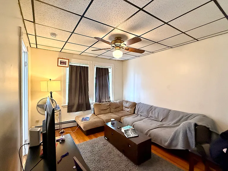 10 Craigie St #2 — Photo 3
