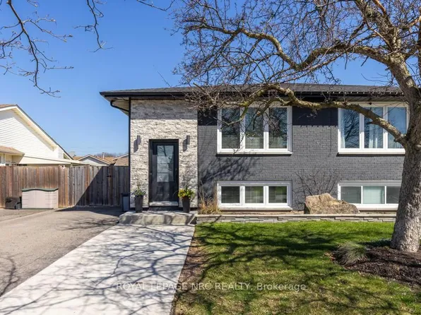 22 Fox Trail Dr, Saint Catharines, ON L2S 3T7