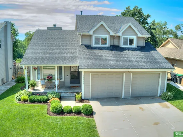 15423 Howe St, Omaha, NE 68144