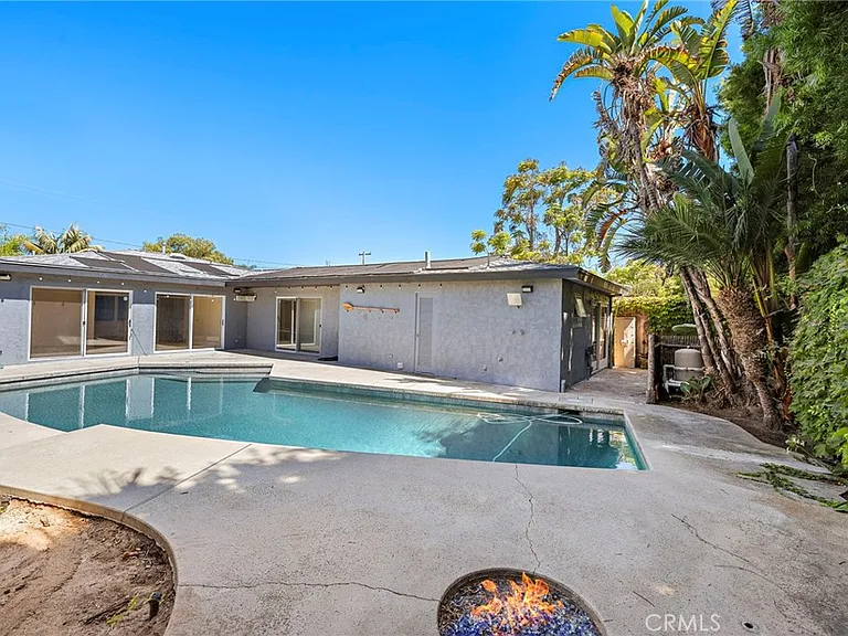 273 Cecil Pl — Photo 8