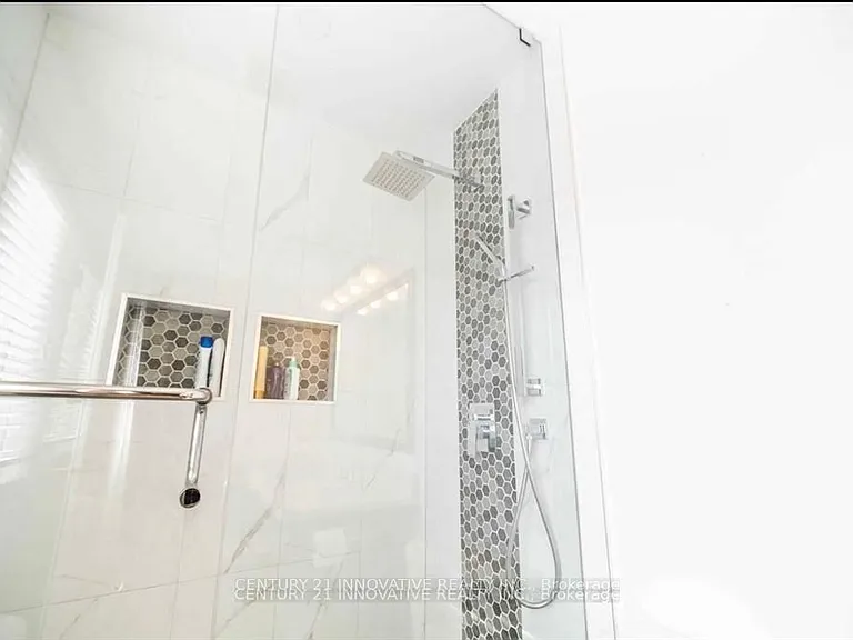 165 Emick Dr #UPPER — Photo 17